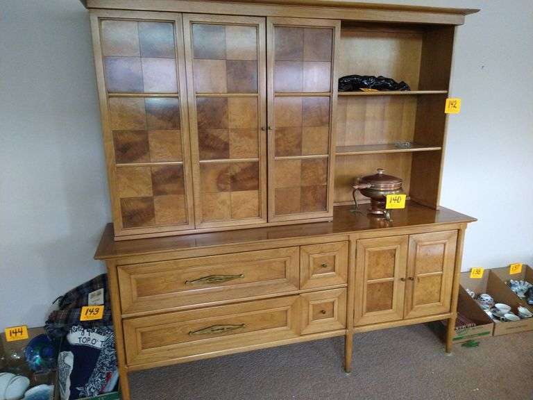 Richard W. and Dorothy Stowers Estate Contents Online Only Auction