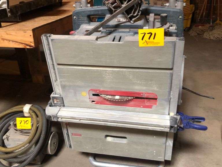 Bosch TS3000 Gravity Rise Table Saw Assiter Auctioneers