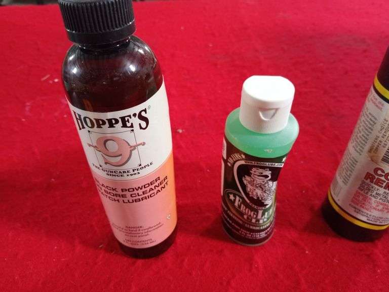 1 Hoppe's 9 Black Powder Gun Bore Cleaner & Patch Lubericant, 1 Frog