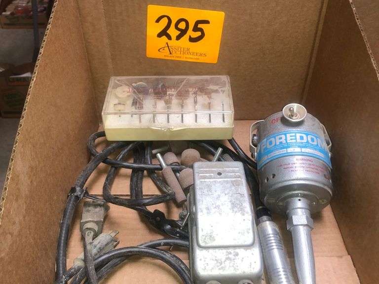 ForeDom Electric Engraver w/Pedal and Tips Assiter Auctioneers