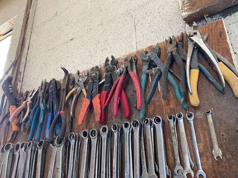 C & D Body Shop Liquidation Assiter Auctioneers