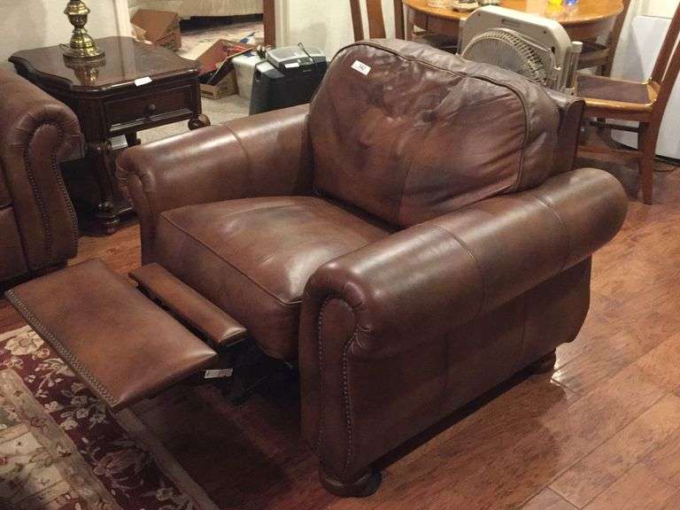 Thomasville Leather Recliner Assiter Auctioneers