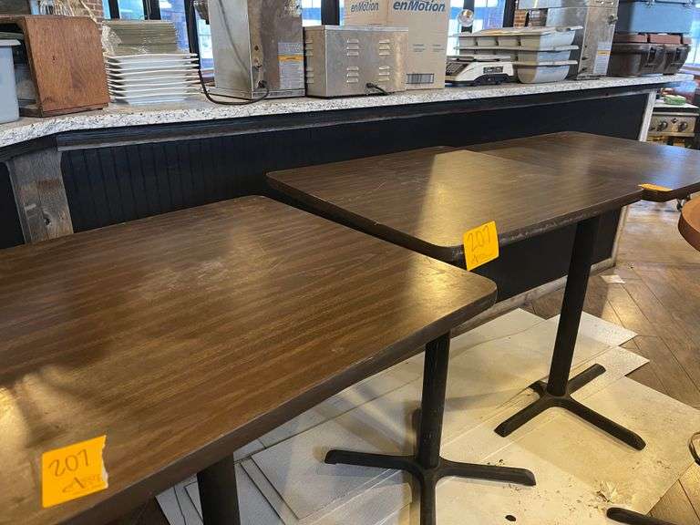 Bar Height Tables Assiter Auctioneers