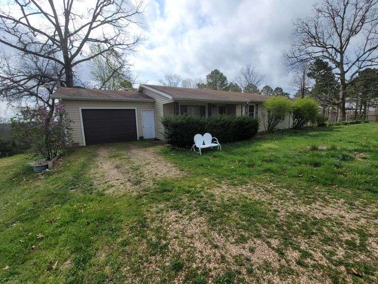Real Estate Auction - Willow Springs MO