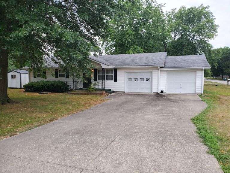 Real Estate Auction Marshfield MO Advantage Auction