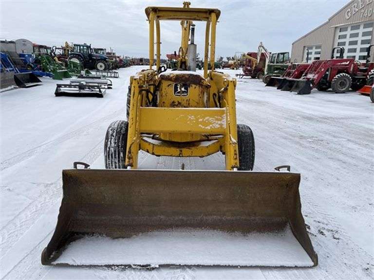 JOHN DEERE 300 31396
