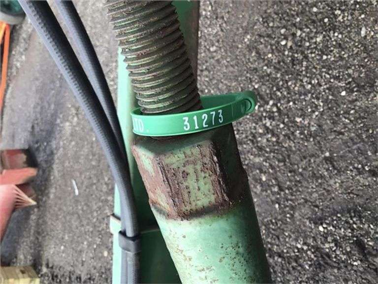 JOHN DEERE 710 31273