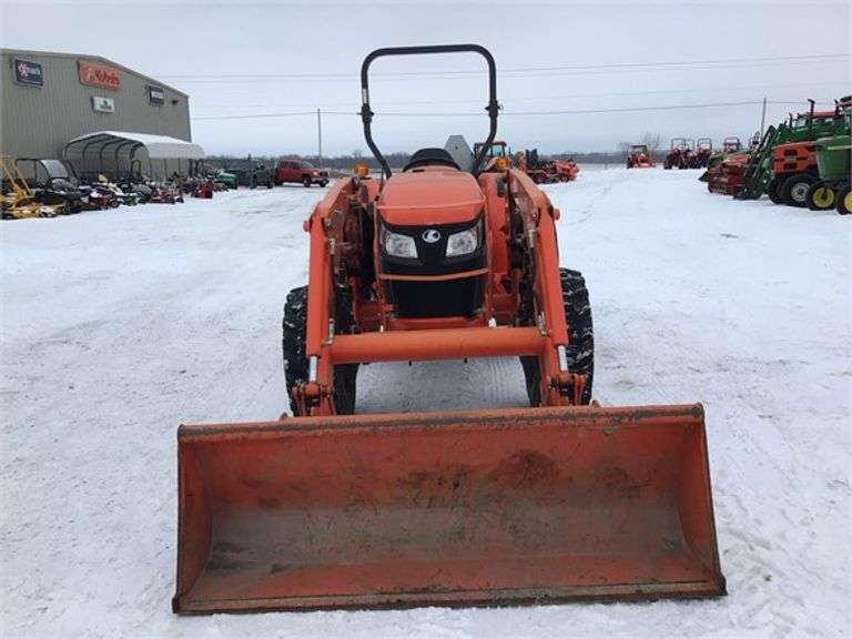 2017 KUBOTA MX5800HST 31340