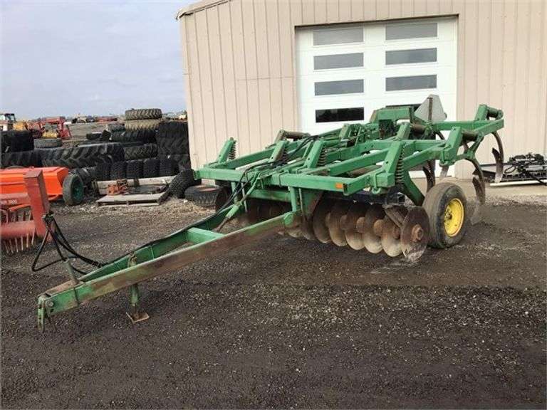 JOHN DEERE 710 31273