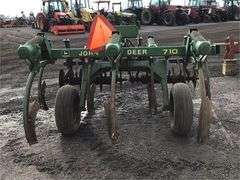 JOHN DEERE 710 31273