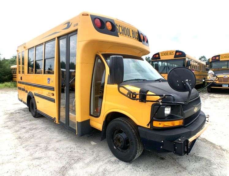 (4) CHEVROLET EXPRESS 3500 MICROBIRD SMALL SCHOOL BUSES located in