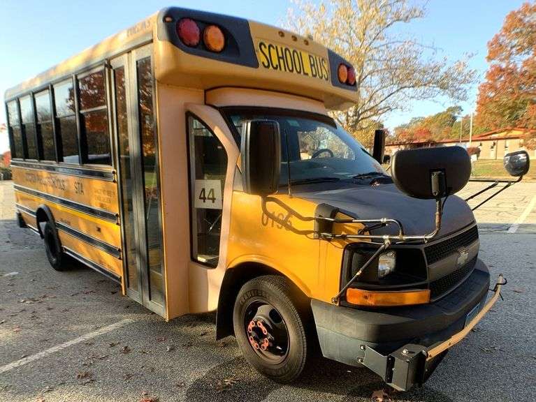 2014 CHEVROLET EXPRESS 4500 COLLINS SMALL SCHOOL BUS #0195