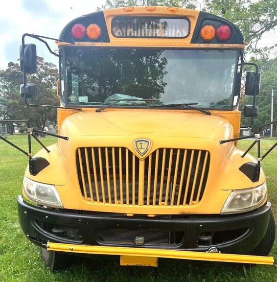 (2) 2013 INTERNATIONAL PB105 CE SCHOOL BUSES Located in MIDDLETOWN, NY