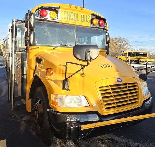 2013 BLUE BIRD BB VISION SCHOOL BUS #1366