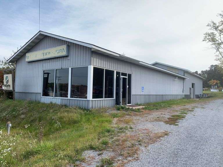 Quaker Pool and Spa Online Auction