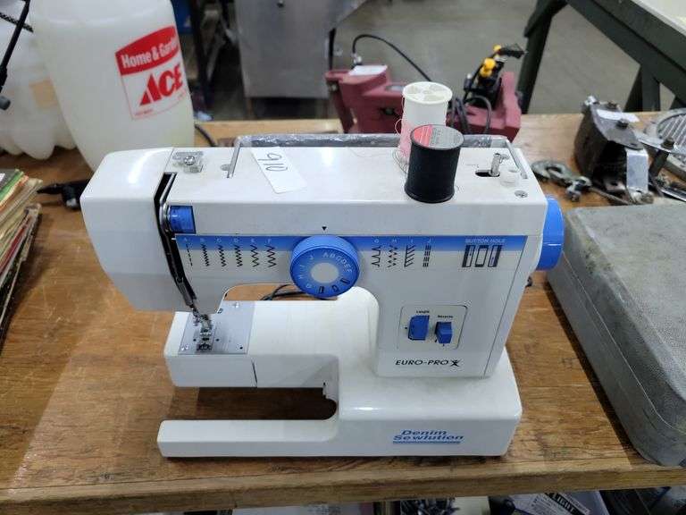 Denim Sewlution Sewing Machine Baer Auctioneers Realty, LLC