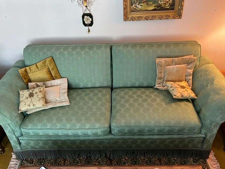 Green Couch and Chair Baer Auctioneers Realty, LLC