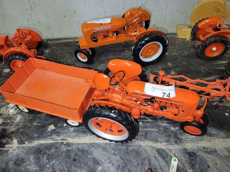 Case Metal Tractor and Trailer Baer Auctioneers Realty, LLC