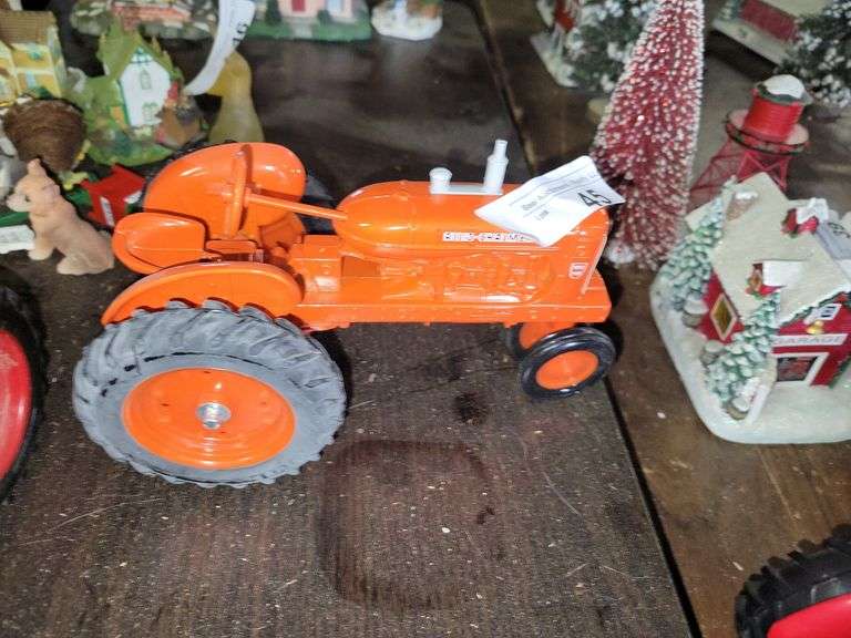 Allis Chalmers Metal Tractor Baer Auctioneers Realty, LLC