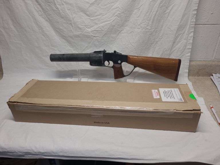 Federal Lab 201Z 37mm / 1 1/2 cal Tear Gas Gun Baer Auctioneers