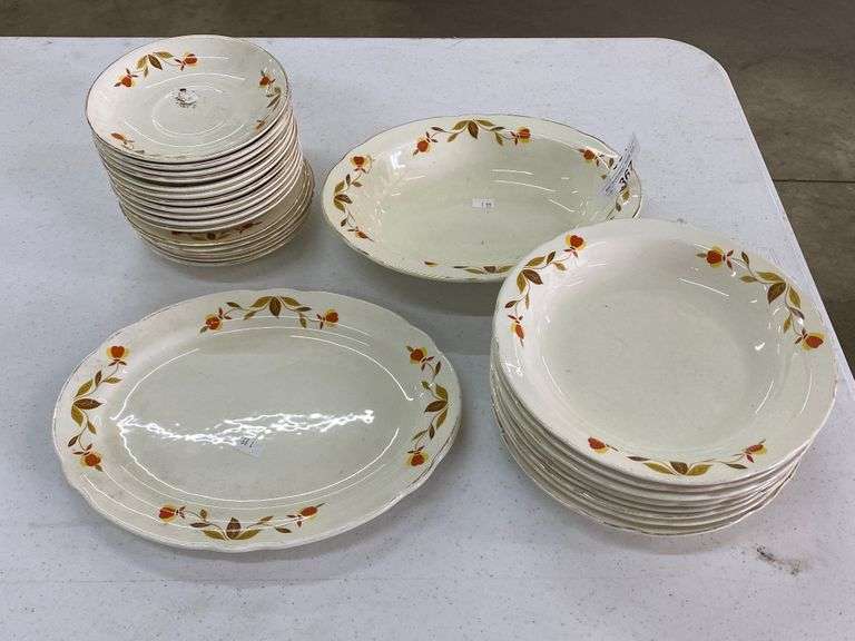 Hall Jewel Tea Bowls and Plates Baer Auctioneers Realty, LLC