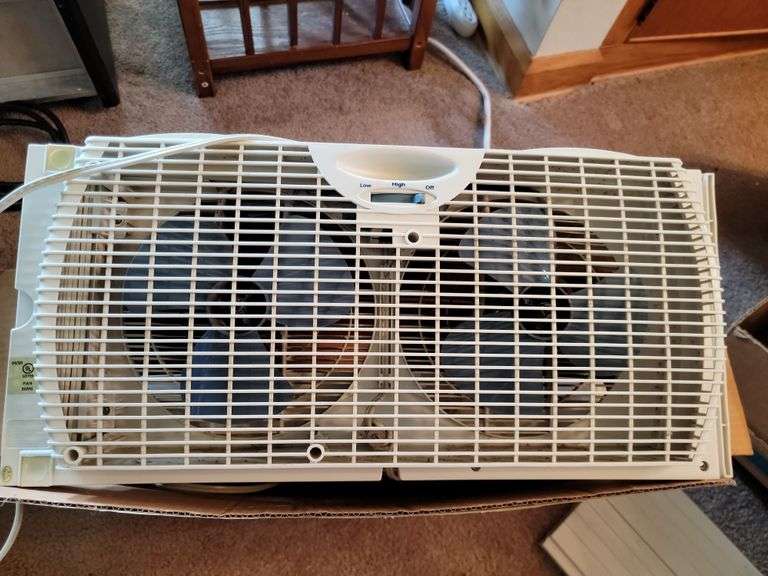 2 Window Fans Baer Auctioneers Realty, LLC