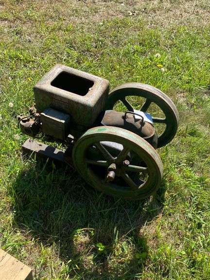 Witte Hit & Miss Engine - Baer Auctioneers - Realty, LLC