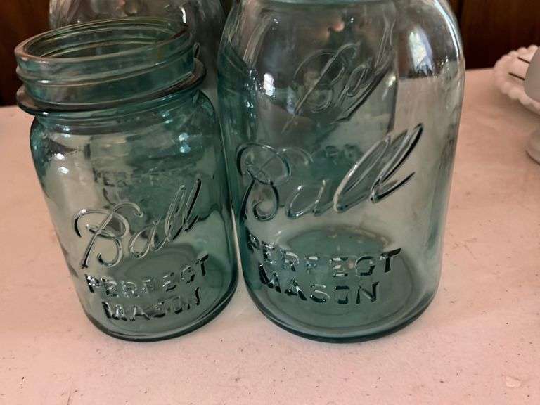 6 Blue Canning Jars Baer Auctioneers Realty, LLC