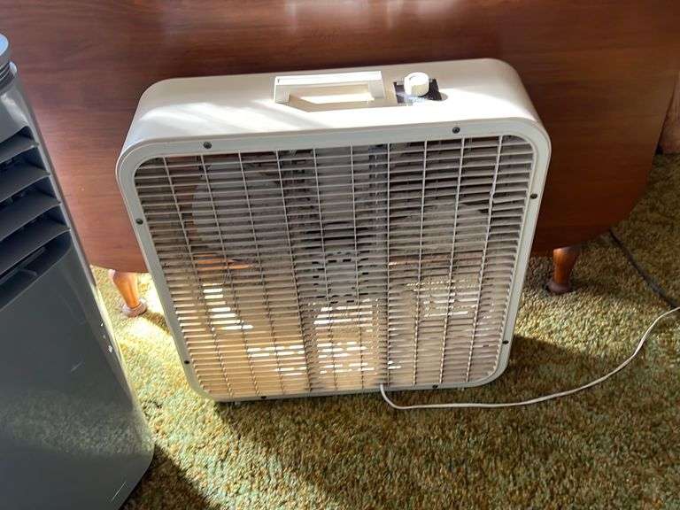 Cool Living Air Conditioner, Box Fan Baer Auctioneers Realty, LLC