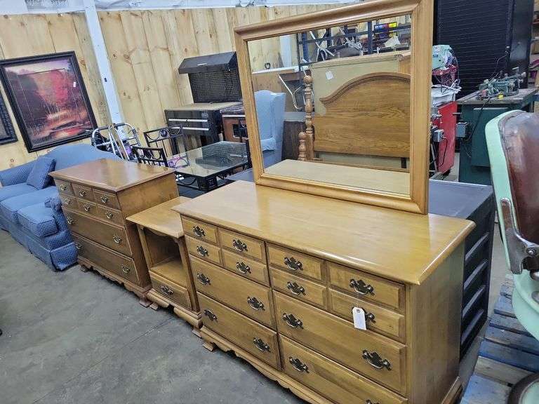 3 Piece Bedroom Set Baer Auctioneers Realty, LLC