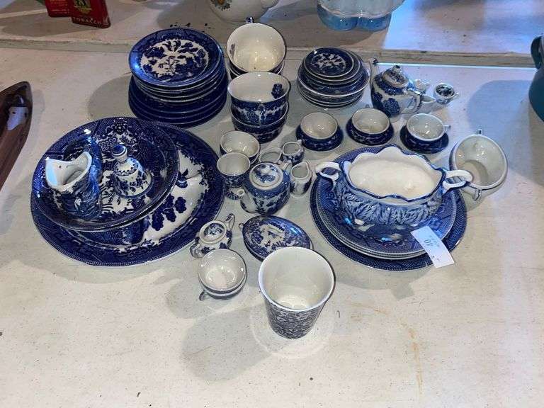 Large Assortment of Willow Ceramic Dishes Baer Auctioneers Realty, LLC