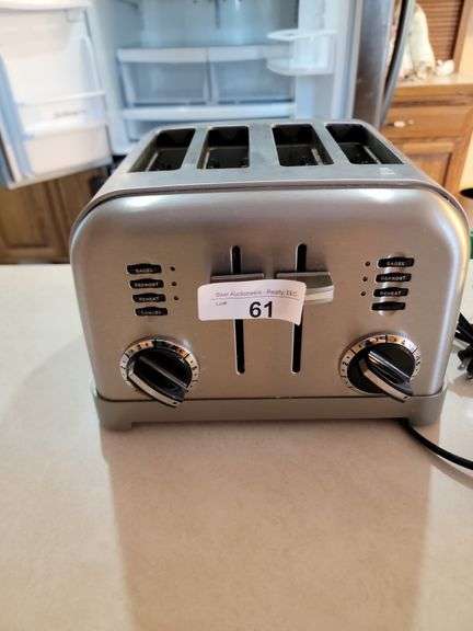 4 Slot Cuisinart Toaster - Baer Auctioneers - Realty, LLC
