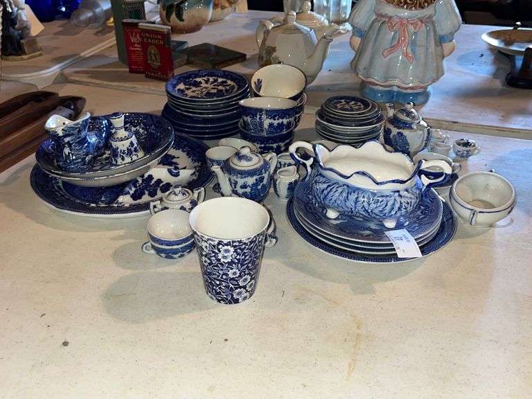 Large Assortment of Willow Ceramic Dishes Baer Auctioneers Realty, LLC