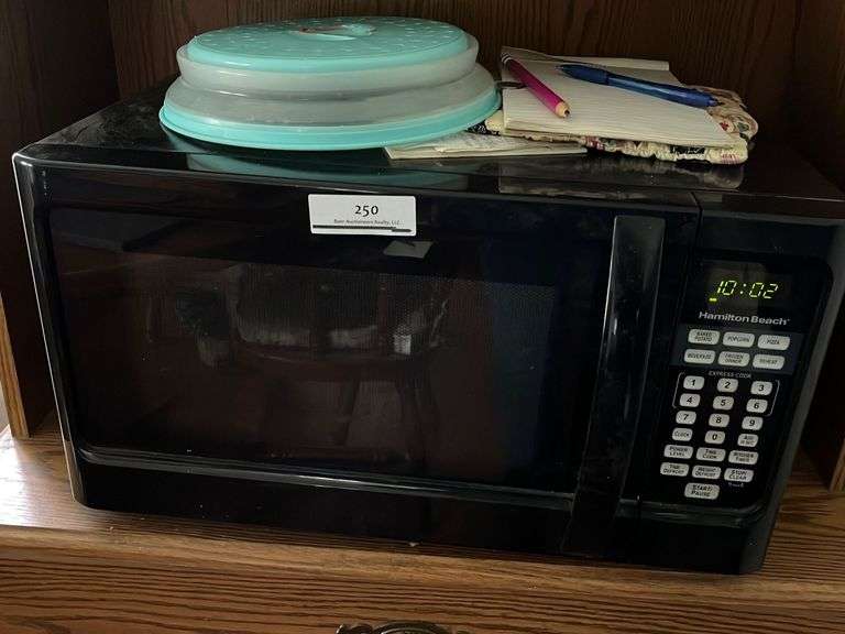 Hamilton Beach Microwave Baer Auctioneers Realty, LLC