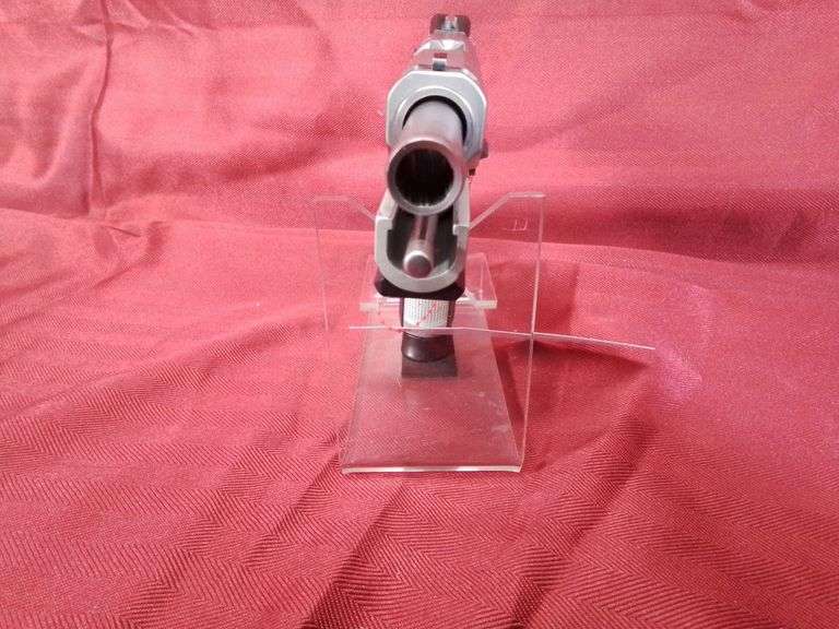 Smith Wesson 4513 TSW 45acp Pistol Baer Auctioneers Realty LLC smith-wesson-4513-tsw-45acp-pistol-baer-auctioneers-realty-llc