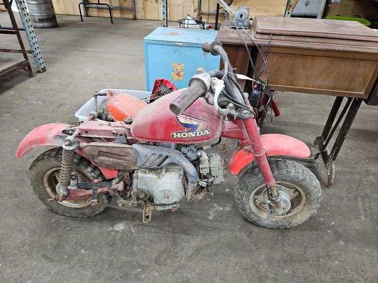 Vintage 1981 Honda Mini Bike, With Parts Baer Auctioneers Realty, LLC