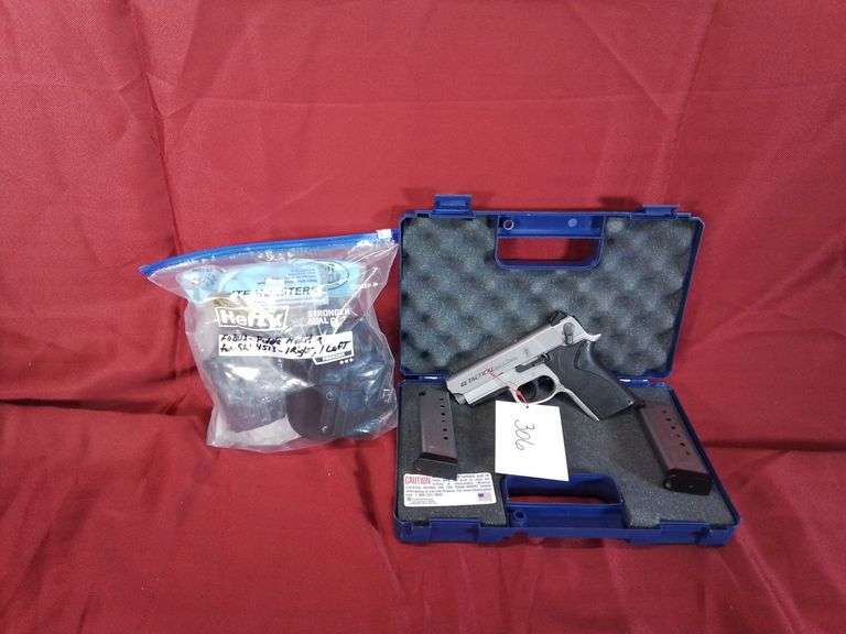 Smith Wesson 4513 TSW 45acp Pistol Baer Auctioneers Realty LLC smith-wesson-4513-tsw-45acp-pistol-baer-auctioneers-realty-llc