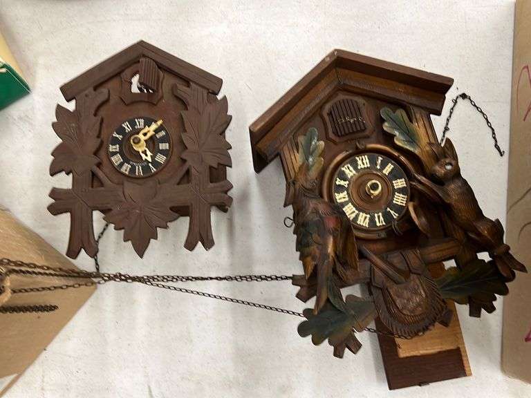 Box of Cuckoo Clock Parts Baer Auctioneers Realty, LLC