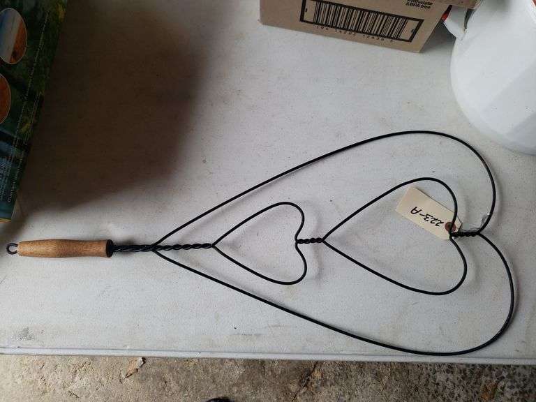 Heart Shaped Rug Beater Baer Auctioneers Realty, LLC