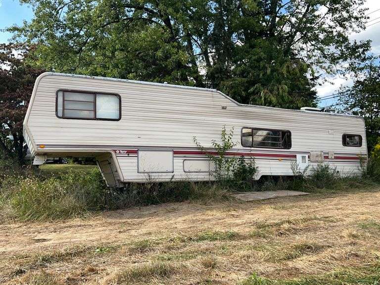 Terry Camper (For Scrap) Baer Auctioneers Realty, LLC