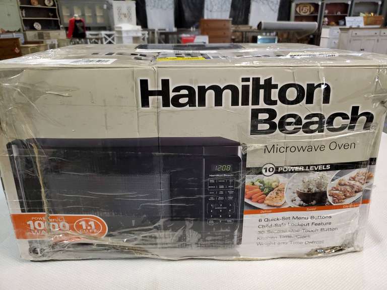 Hamilton Beach 1.1 cu ft microwave Baker Auctions & Real Estate, LLC