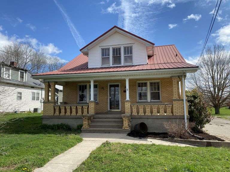 AUCTION 4 Bed/1 Bath House Hustonville KY Baker Auctions & Real