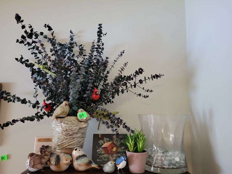 Decor Baker Auctions & Real Estate, LLC