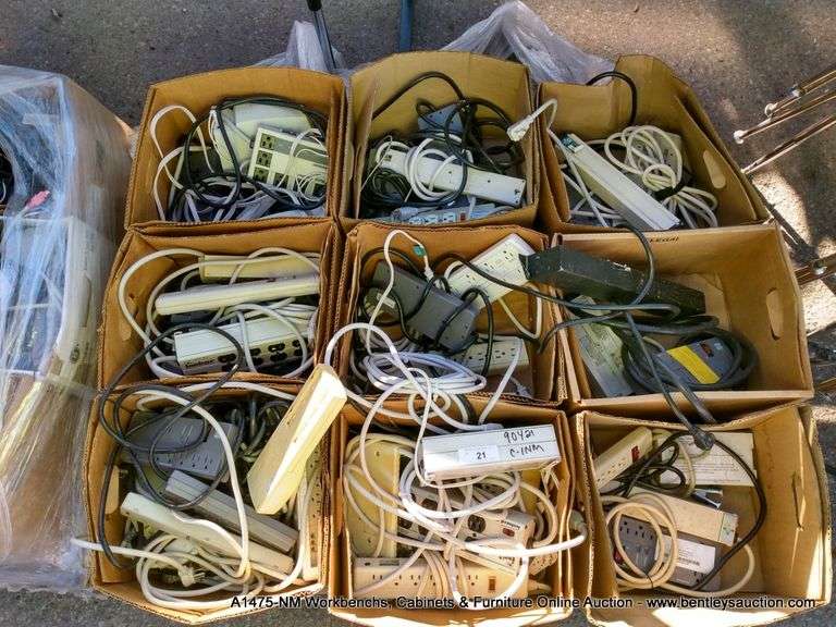 PALLET BOXESELECTRONICS POWER STRIPS (9X MONEY) Bentley