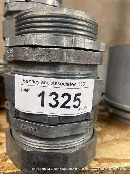 STRAIGHT LIQUID TIGHT CONNECTORS - Bentley & Associates, LLC