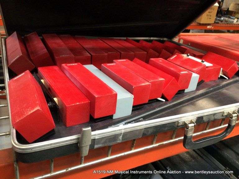 PORTABLE XYLOPHONE IN CASE Bentley & Associates, LLC