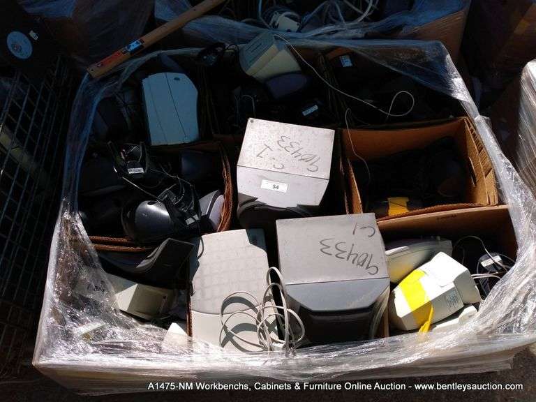 PALLET ASSORTED ELECTRONICS SPEAKERS Bentley & Associates, LLC