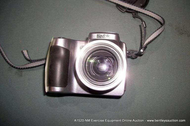 HQRP Battery Charger And Battery Compatible With Kodak...