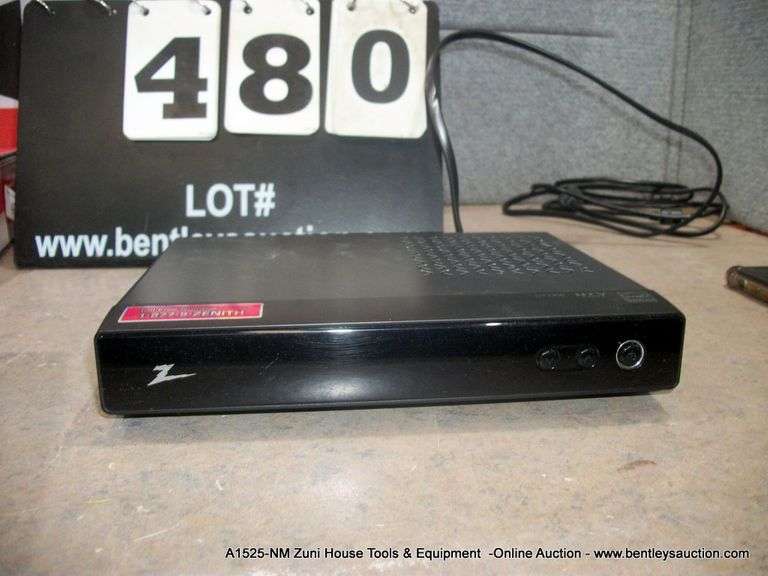 ZENITH DTT900 DIGITAL TV TUNER CONVERTER BOX (2X MONEY) Bentley