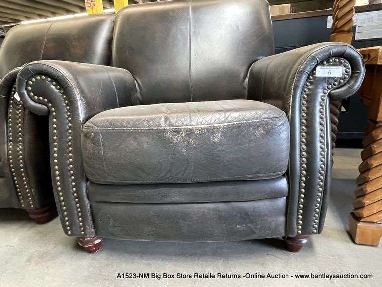 FLEXSTEEL "LATITUDES COLLECTION" LEATHER CHAIR WORN Bentley